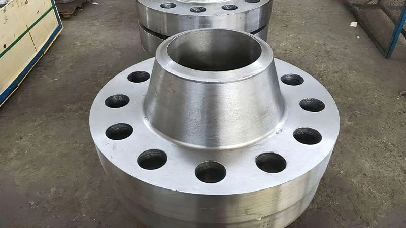 Welding variable diameter flange ring