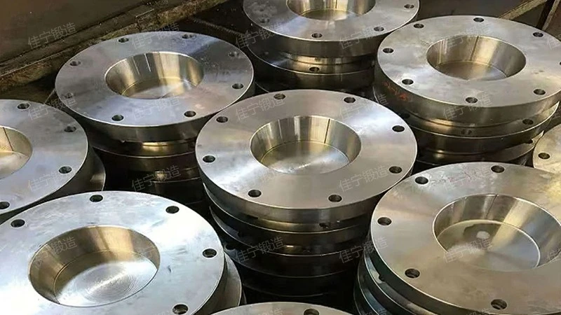 Integral threaded connection flange ring