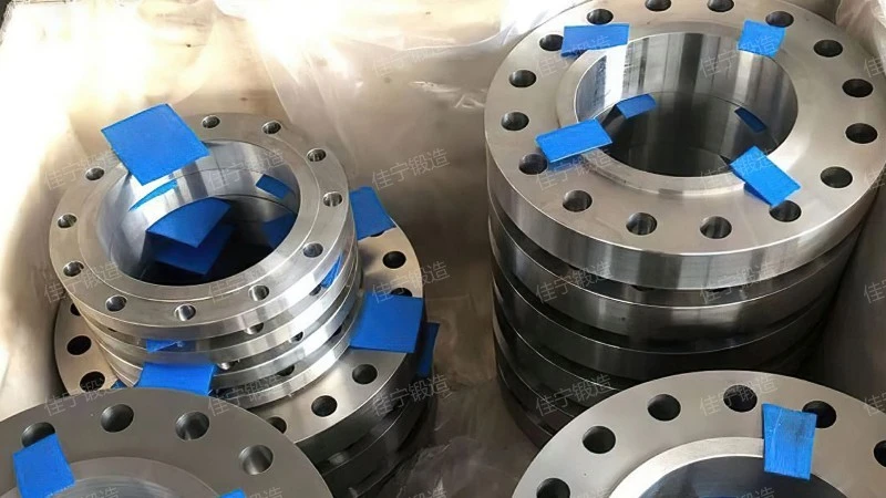 Flat welding flange ring with plate protruding surface