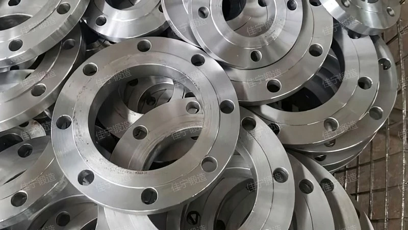 Flat welding groove flange
