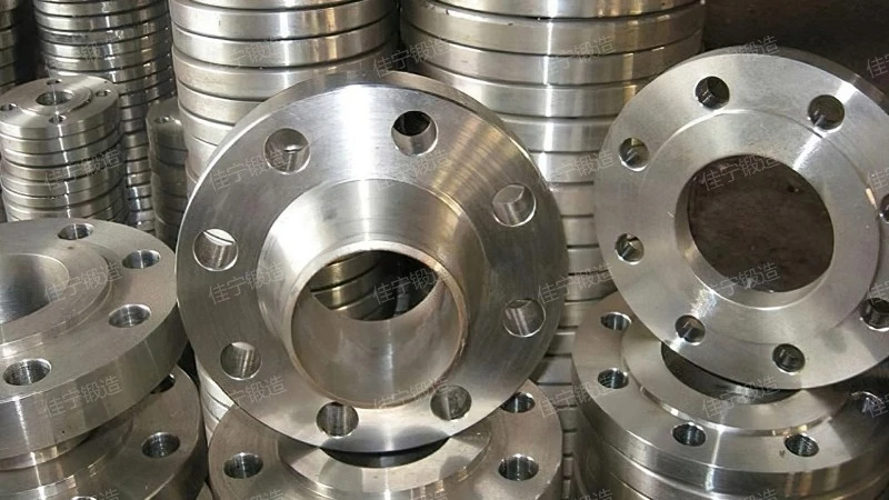 Flat welding pressure vessel flange