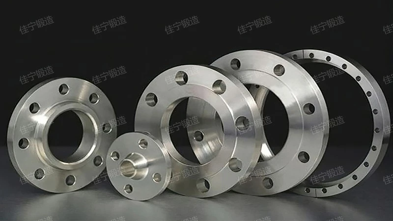 Threaded embedded flange ring